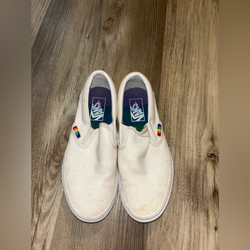 White rainbow vans size 7